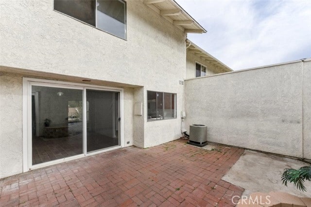 Building Photo - 2057 Dacian Dr S