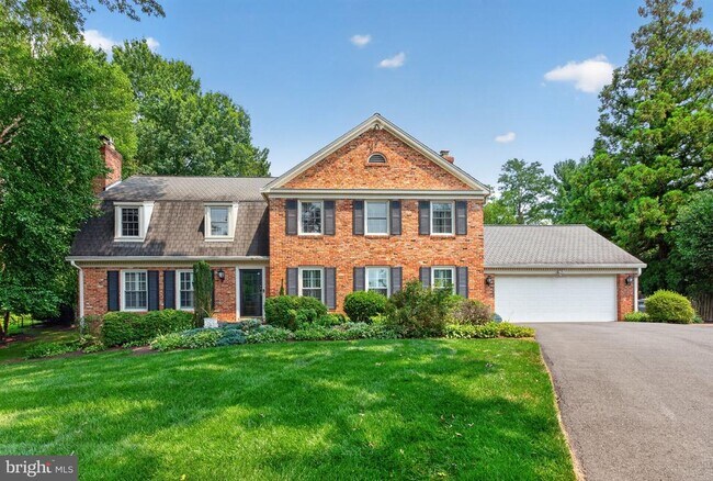 Building Photo - 1022 Delf Dr