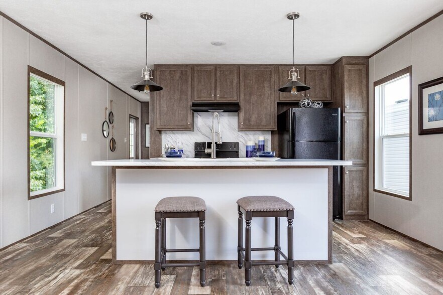 Building Photo - Golden Pebble Estates