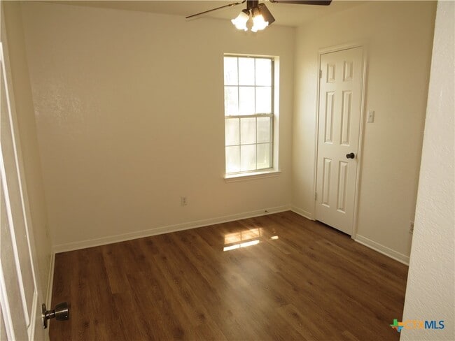 Building Photo - 5009 James Loop