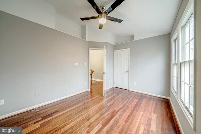 Building Photo - 6515 Skylemar Trail