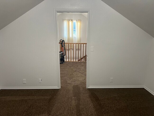 Building Photo - 919 Kentucky St