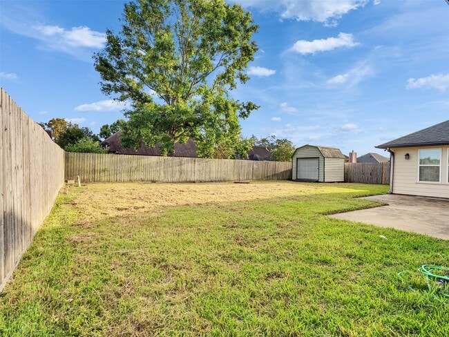 Building Photo - 114 Audubon Woods Dr