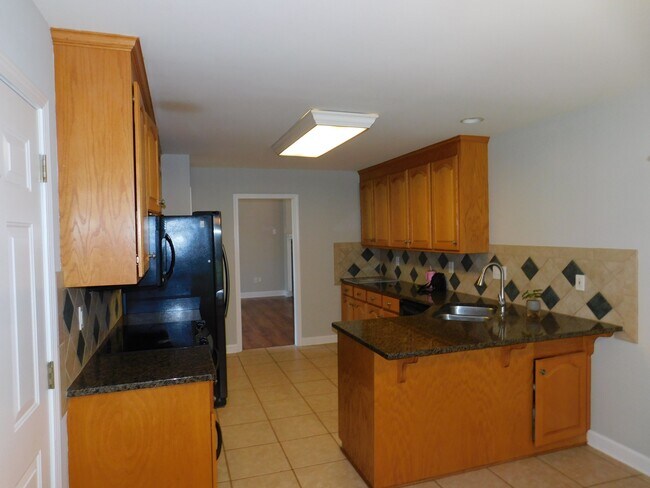 Building Photo - 235 Harbor Landing Dr