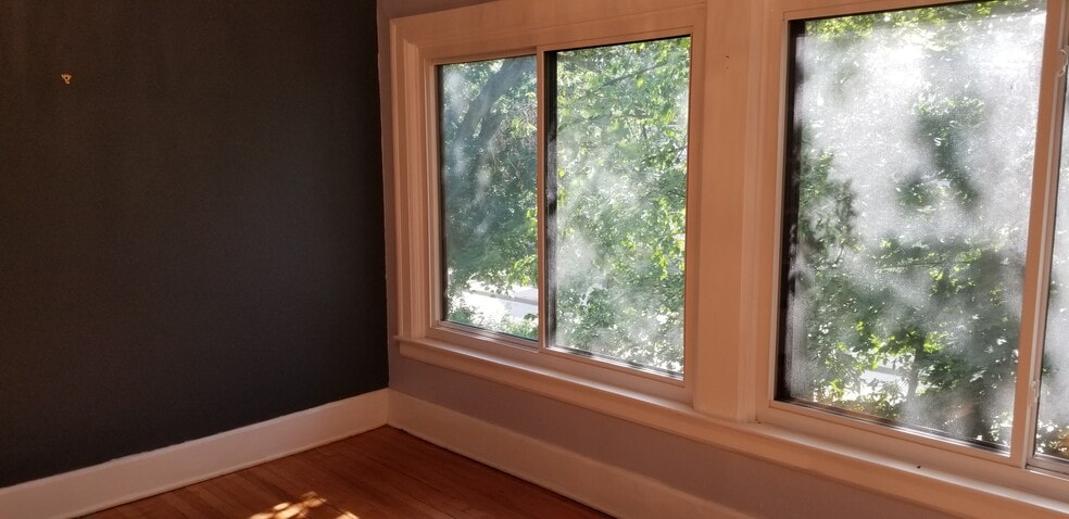 Enjoy the view - 425 Park Ave