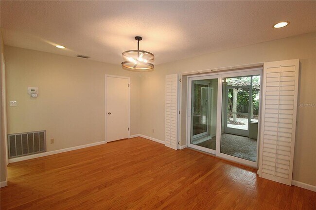 Building Photo - 6512 Bowline Dr