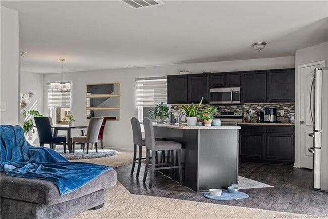 Building Photo - 287 Hallow Oak St