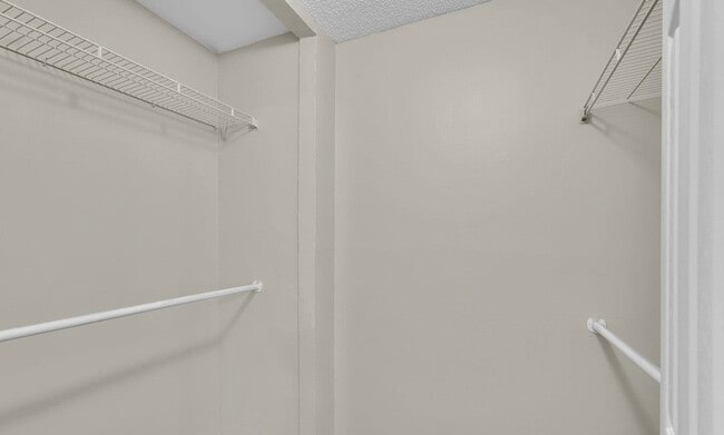 Building Photo - 466 Moby Dick Dr S