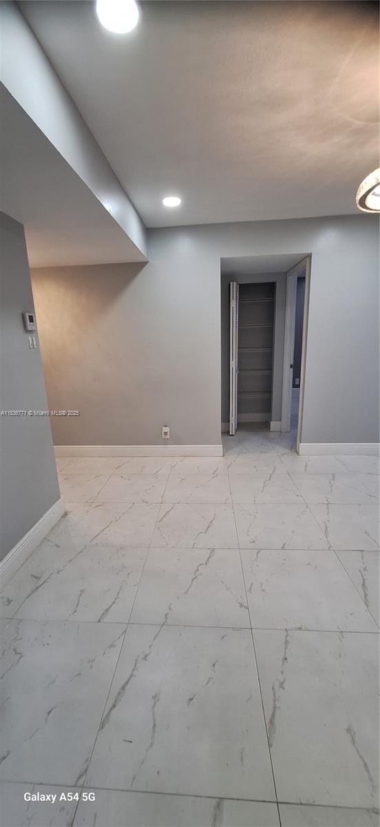 Building Photo - 3300 Spanish Moss Terrace
