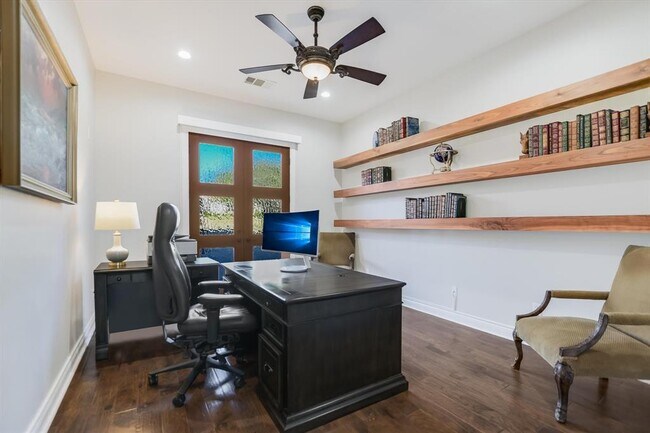Building Photo - 211 Jack Nicklaus Dr