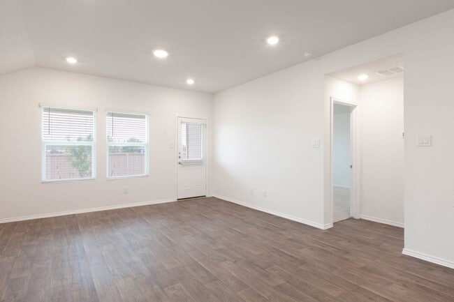 Building Photo - One Month FREE Rent!