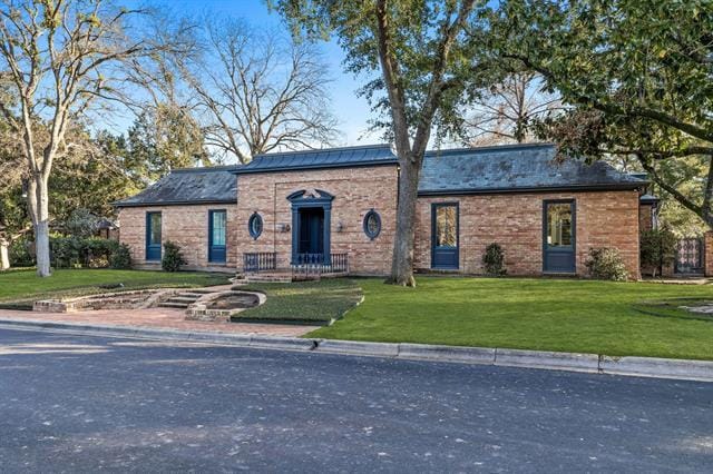 Building Photo - 1 Willow Wood Cir