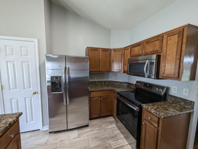 Building Photo - 9939 Parker Lake Cir