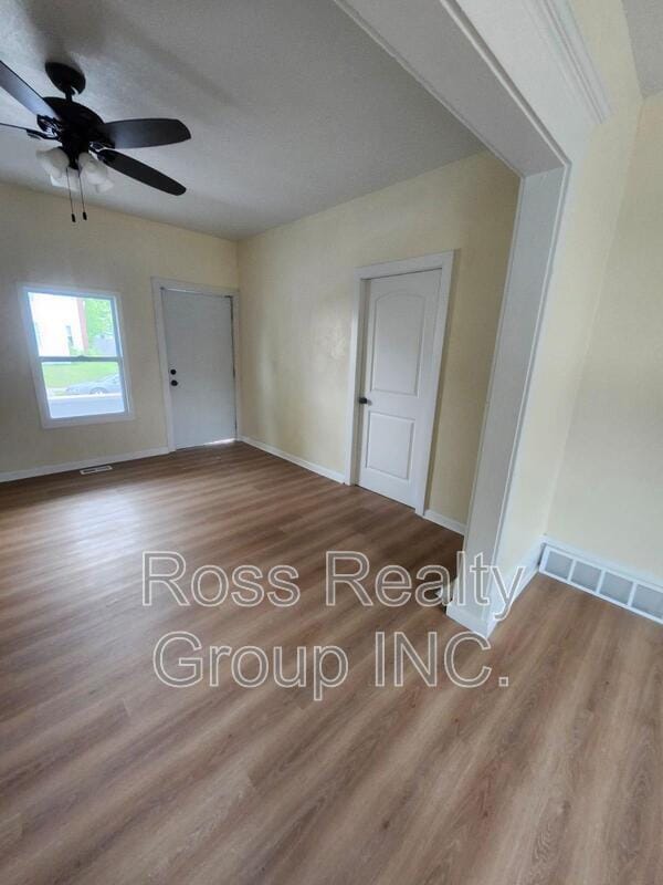 Building Photo - 653 Oswald St