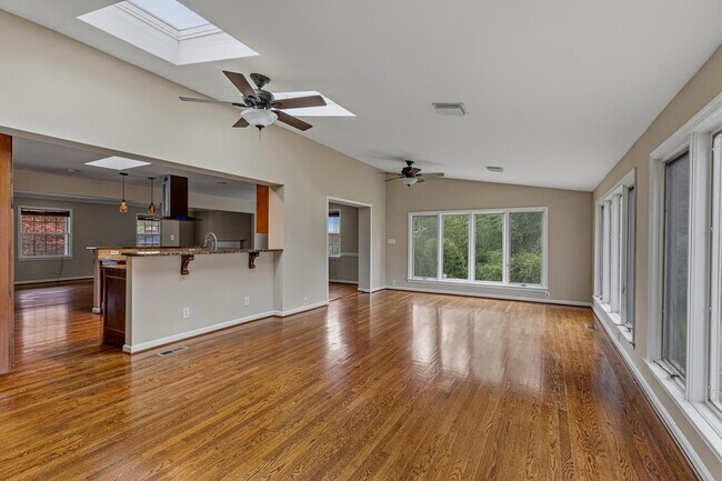 Building Photo - 1322 Cordelia Ct