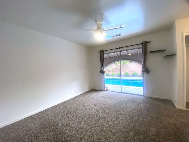 Building Photo - Sunlit 3-Bed Fremont Home in Cabrillo with...