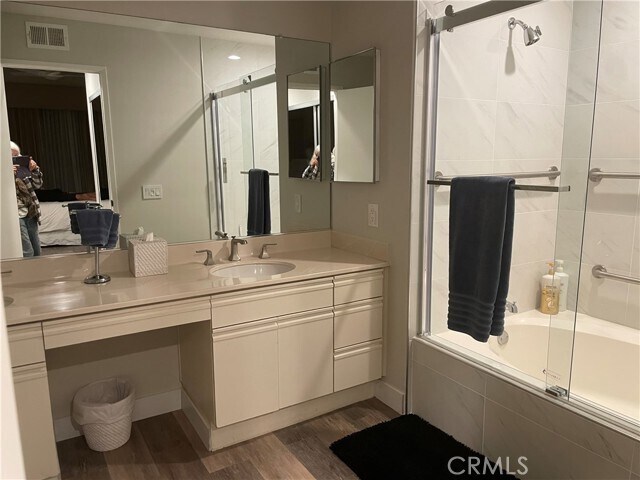 Building Photo - 38613 Wisteria Dr