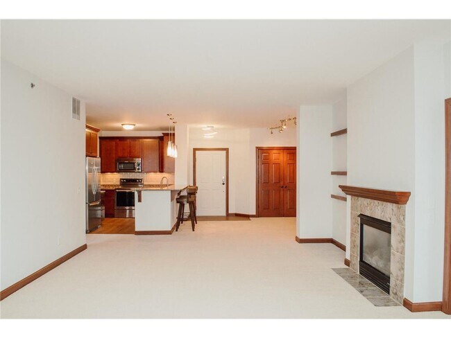 Building Photo - 2670 Kelley Pkwy