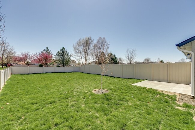 Building Photo - Beautiful 3 Bedroom Townhome for Lease!