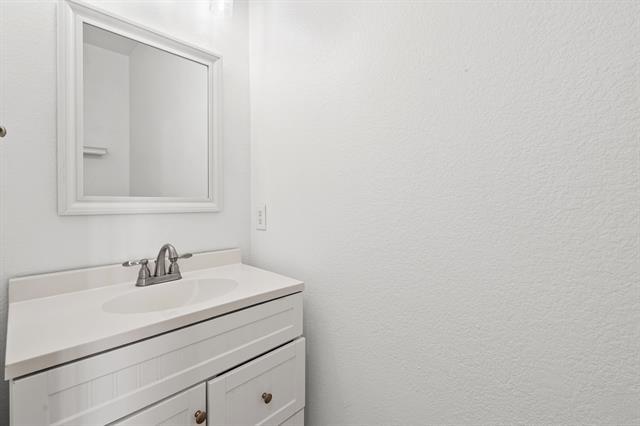 Building Photo - 830 Trail Dr