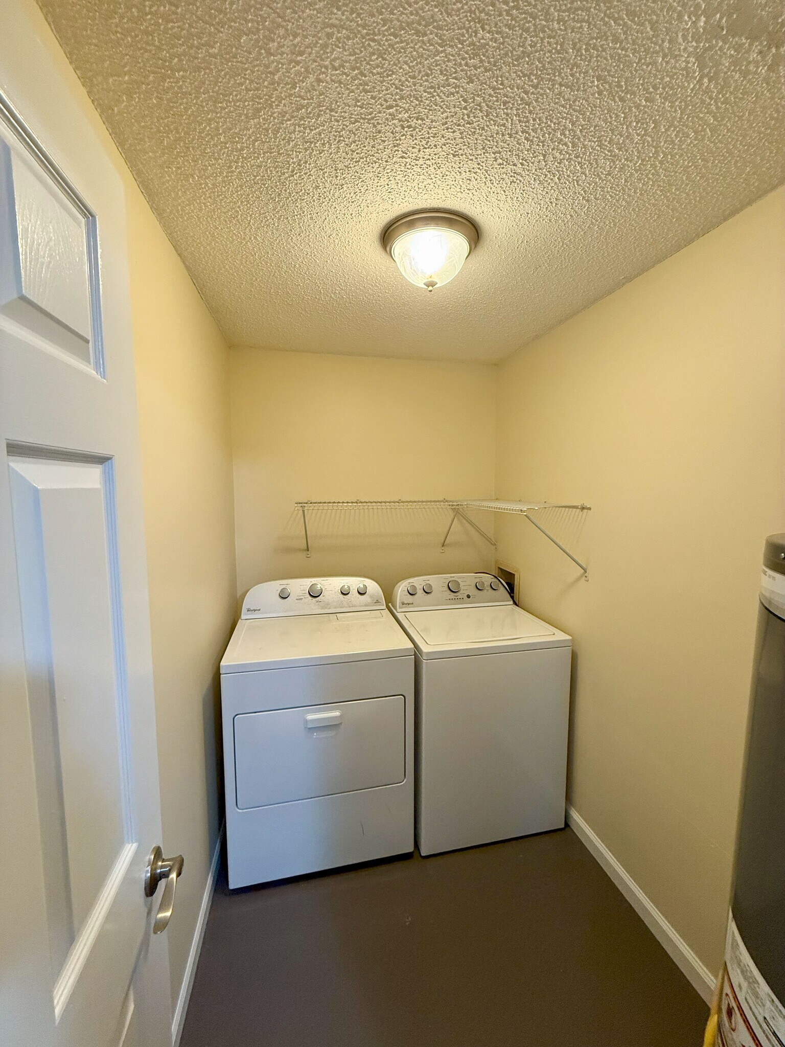 Building Photo - 2909 Golden Oak Ct