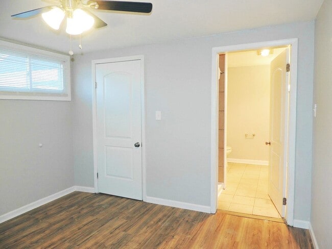 Building Photo - 4 Bed - 2 Full Bath Bungalow for Rent in Willowick!