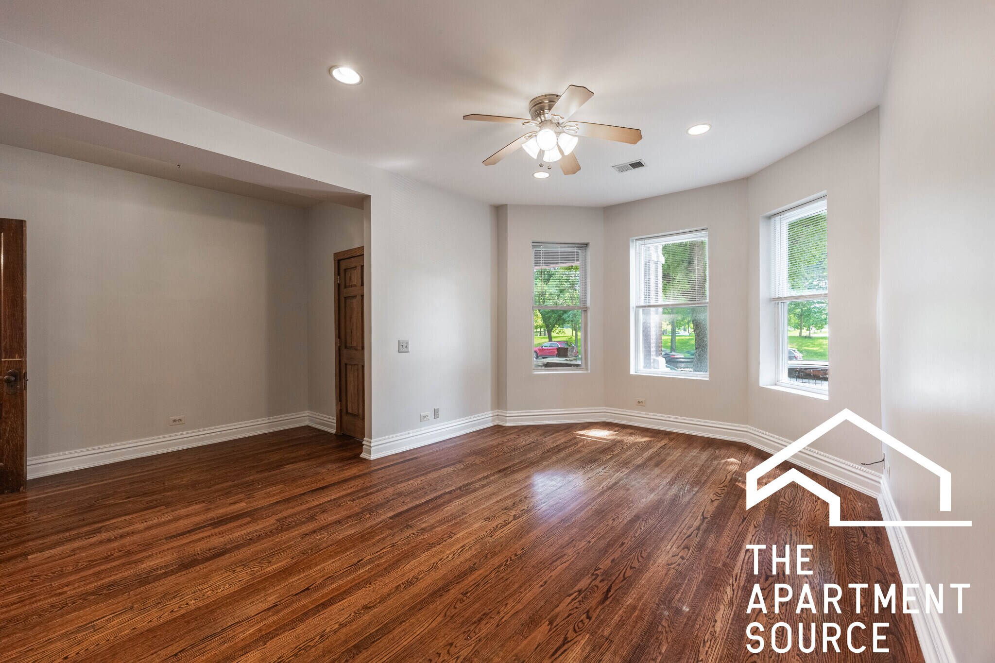 Building Photo - 1010 N Kedzie Ave