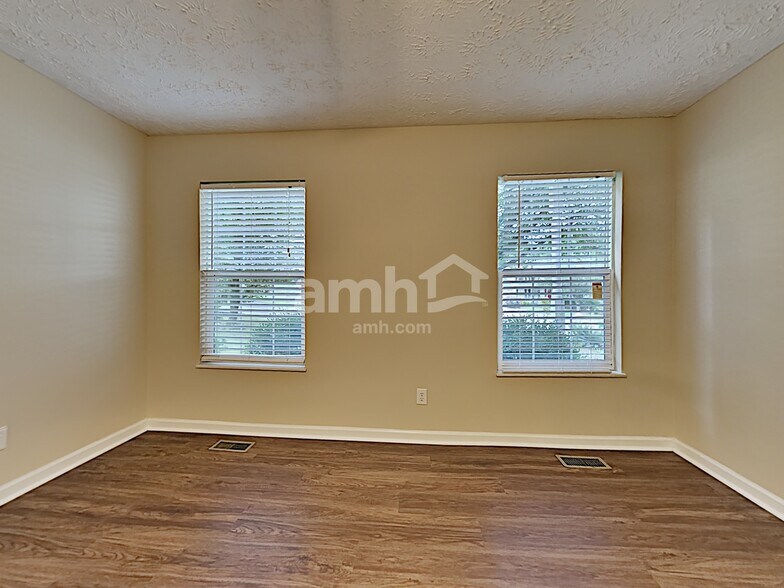 Building Photo - 6955 Saint Croix Ln