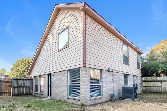 Building Photo - 3642 Storm Creek Dr