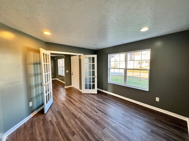 Building Photo - 3658 Pickwick Cir