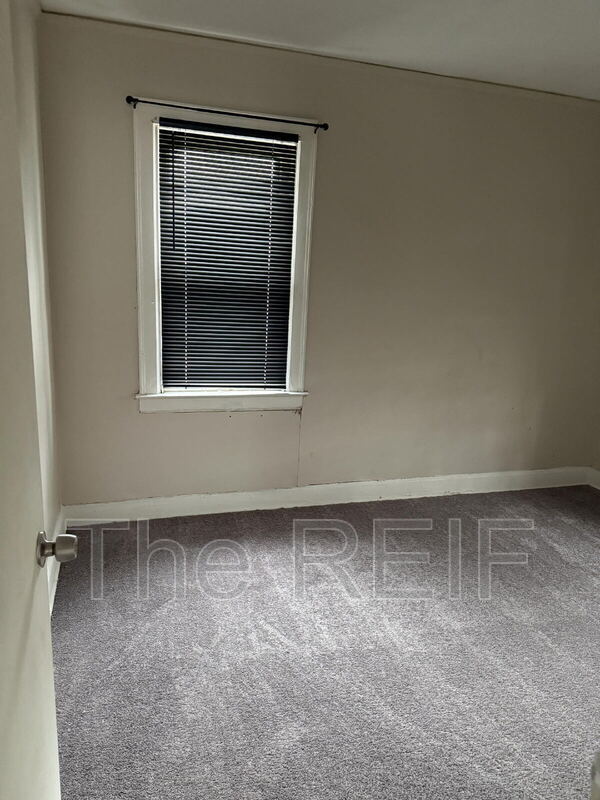 Building Photo - 15840 Ardmore St