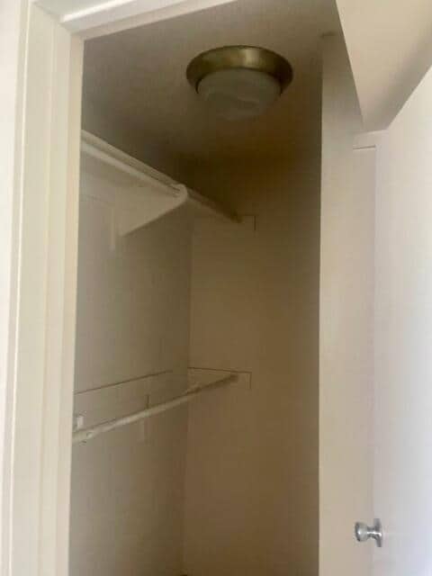 Building Photo - 72586 Edgehill Dr