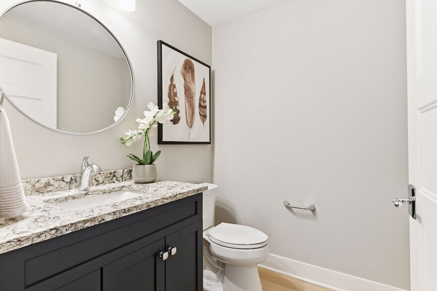 Powder bath - 222 Ferndale Rd S