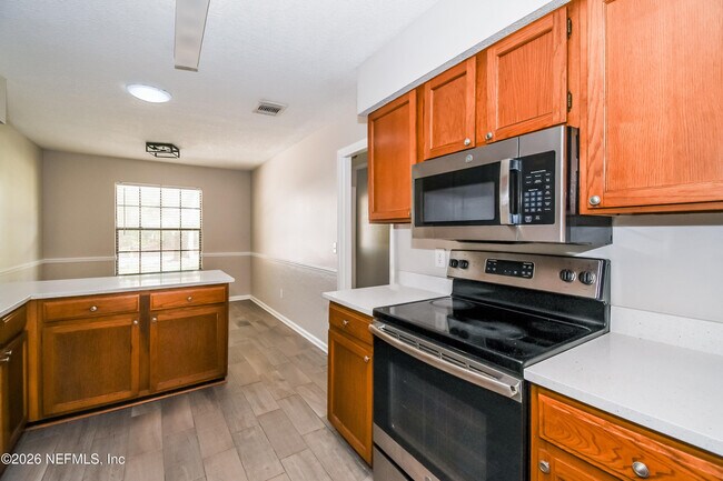 Building Photo - 12620 Dunraven Trail