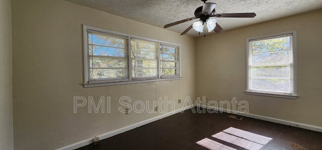 Building Photo - 5573 Cypress Dr