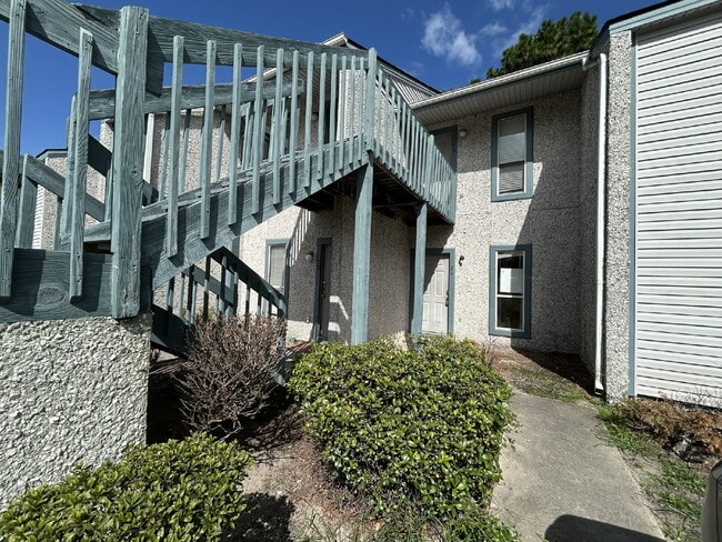 Primary Photo - Apartment For Rent
