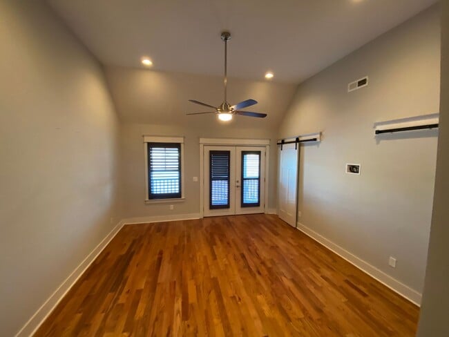 Building Photo - 602 Mariner Way