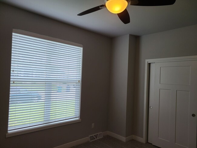 Building Photo - Four Bedroom Three Bath Single Family Home