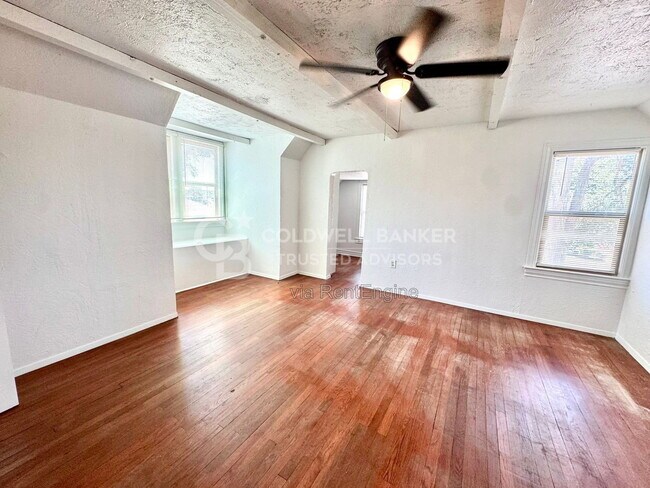 Building Photo - 1602 Avenue X Ave