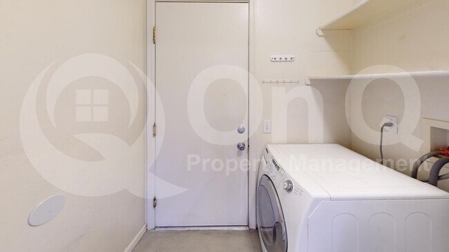 Building Photo - 8771 S Desert Rainbow Dr
