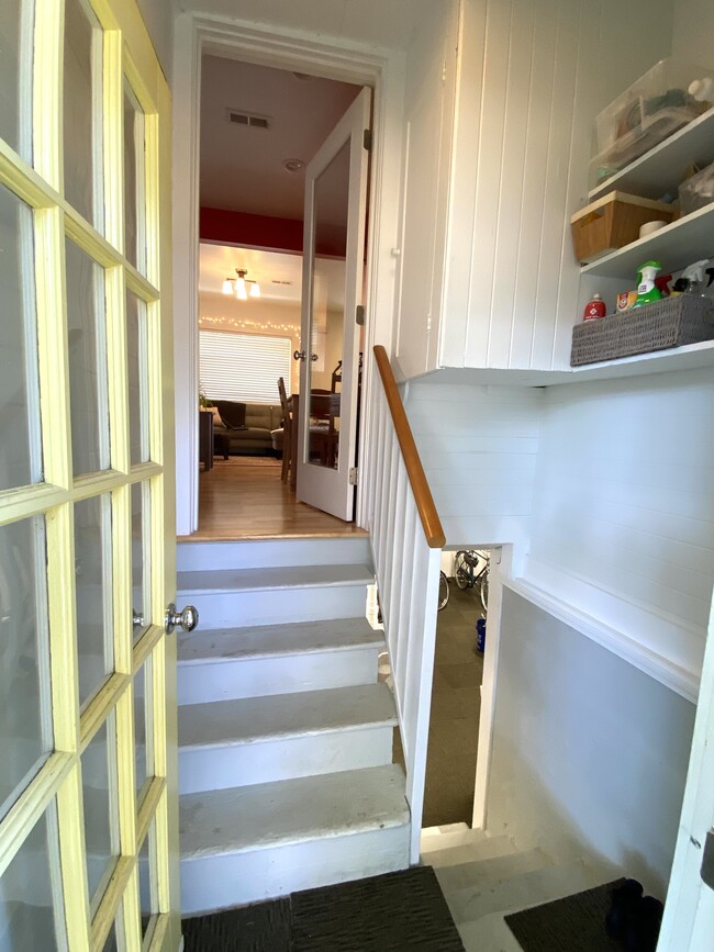 And easy access to basement - 3924 NE 75th Ave