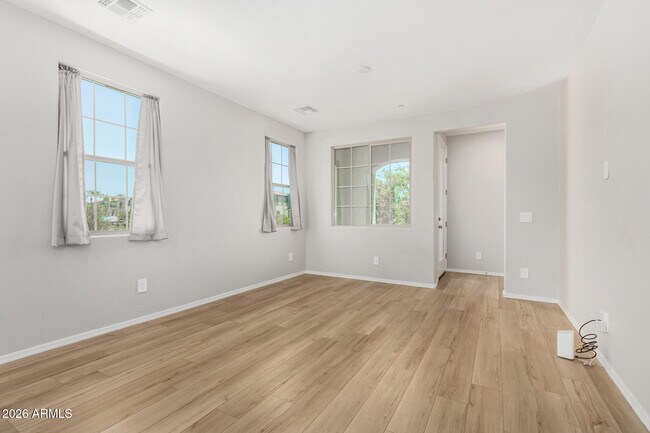 Building Photo - 1697 E Hampton Ln