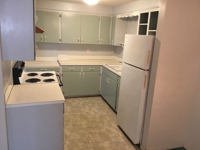 Building Photo - 2 Bedroom Duplex in Santa Clara Area
