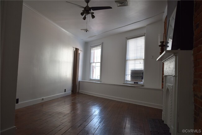 Building Photo - 407 Brook Rd