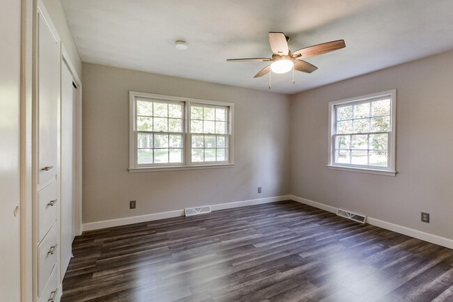 Front Living Room - 2304 E Cardinal St