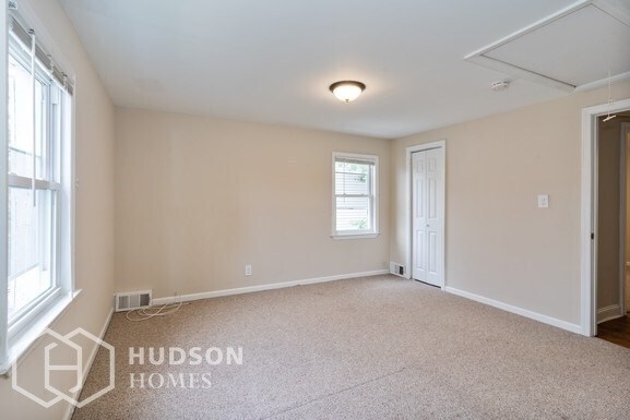 Building Photo - 417 3rd Ave