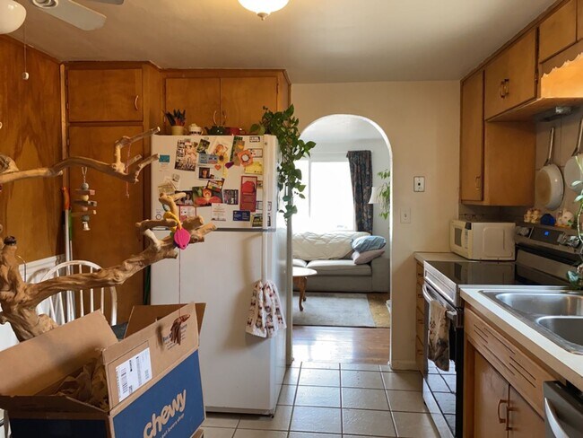 Building Photo - 1127 W Mulberry St