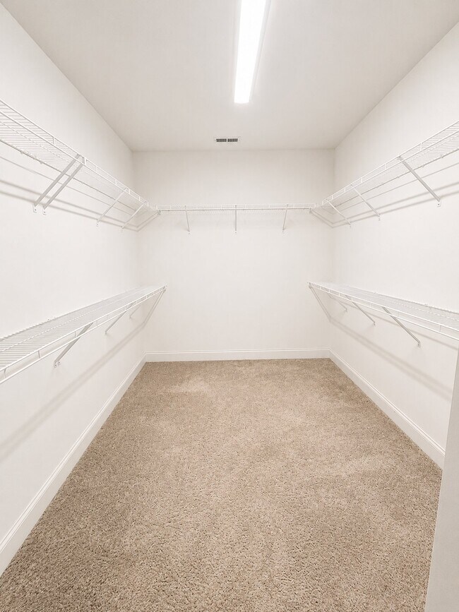Building Photo - 5440 Amber Grove Way