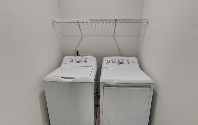 Building Photo - 1957 Michigan Dr