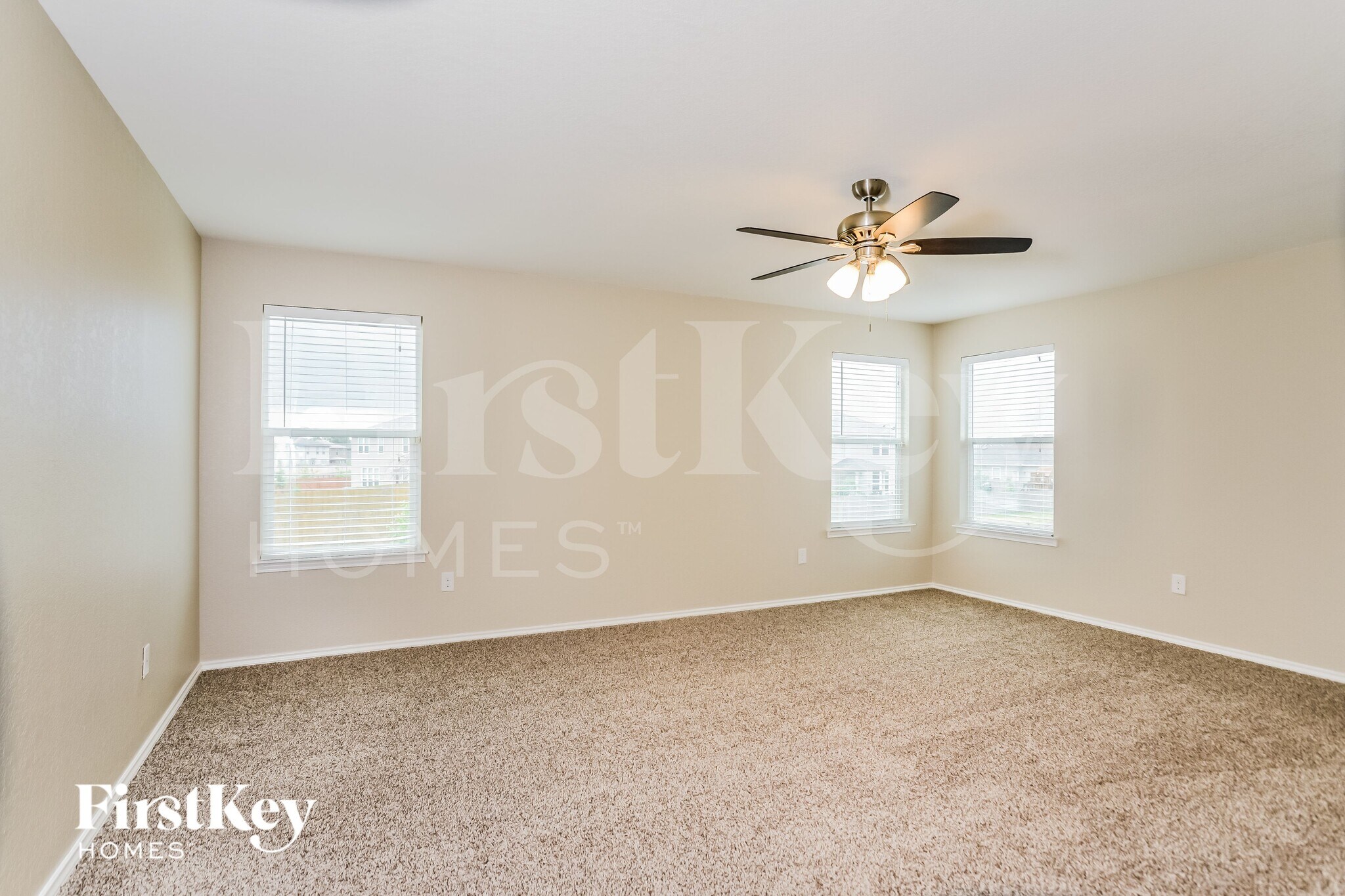 Building Photo - 15302 Cascade Point